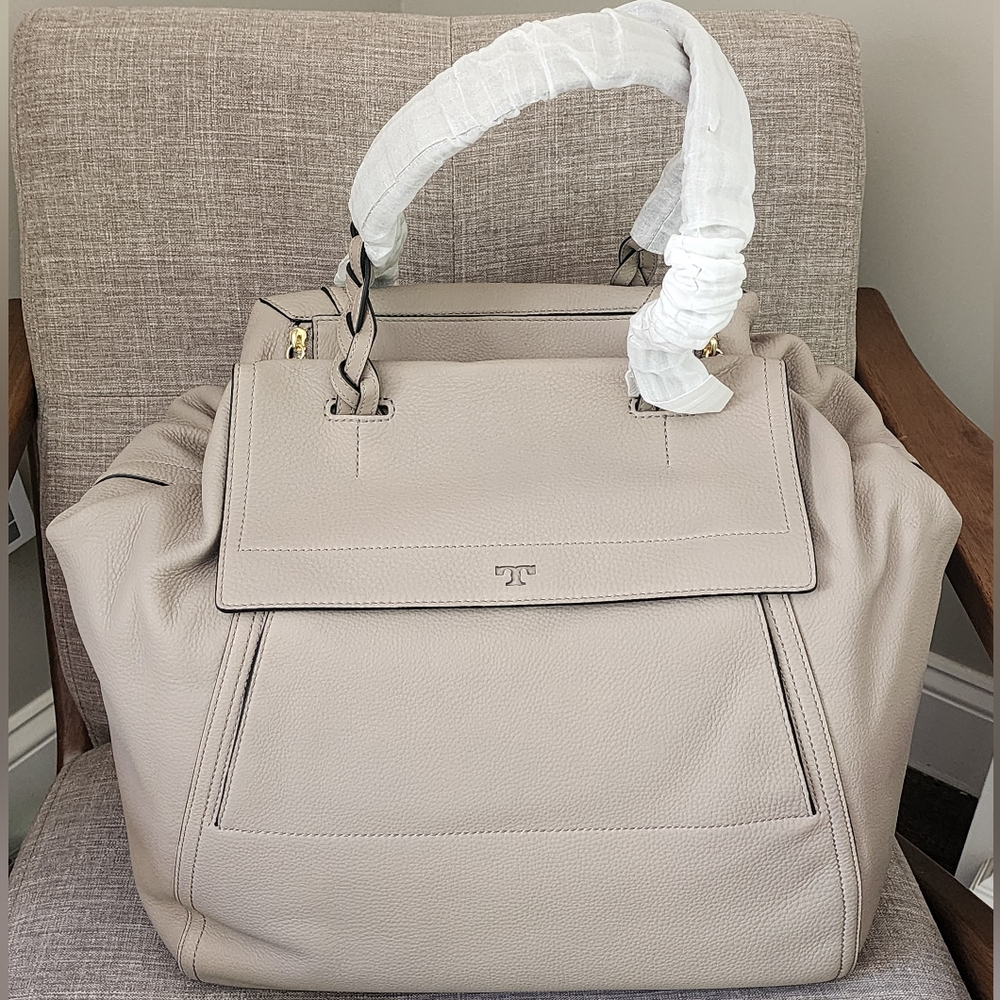 Brand New Tory Burch Travel Leather Bag in Light Grey
